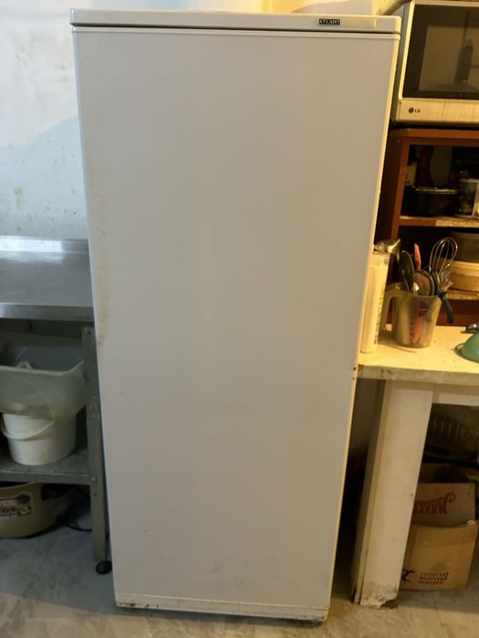 Срочро продам холодильник Атлант