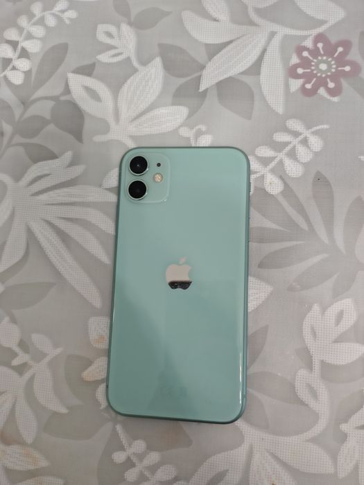 iPhone 11 с коробкой