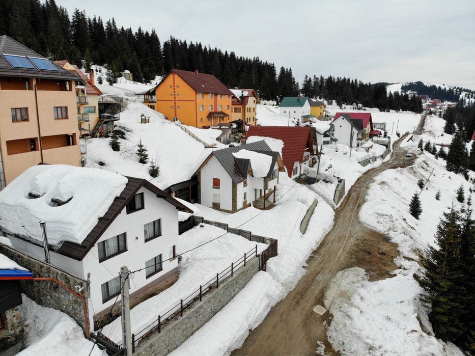 Cabana în Rânca - 240 mp, 7 camere, 5 bai