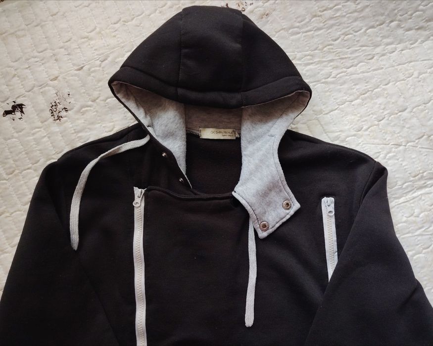 Продаю теплую ветровку большого размерс