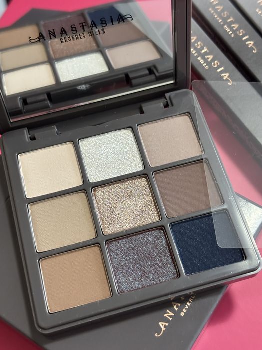 Huda Beauty и Anastasia Beverly Hills гримове