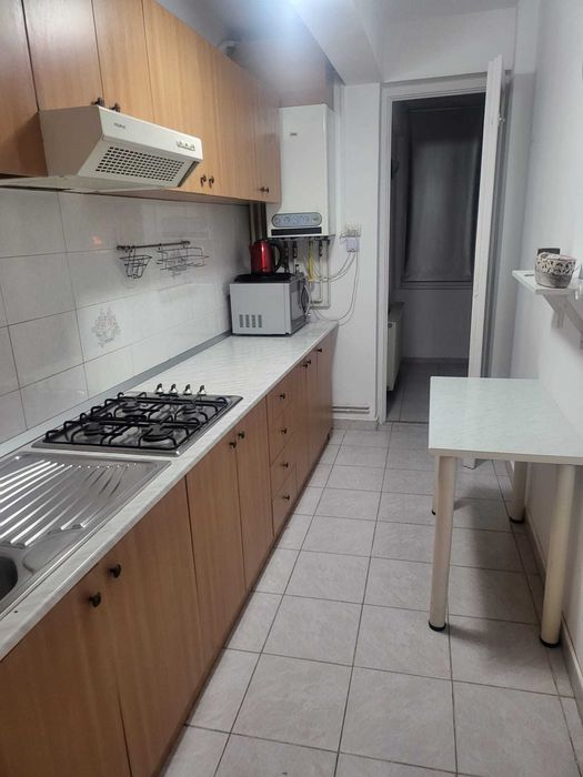 Inchiriez apartament 2 camere Piata Victoriei
