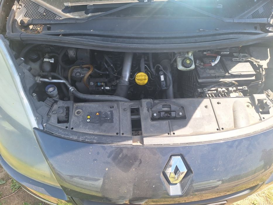 Dezmembrez renault scenic 3 k9k