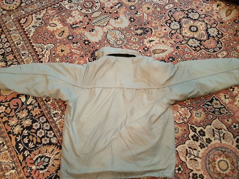 Продавам яке KILLERLOOP размер M, чанта Kipsta