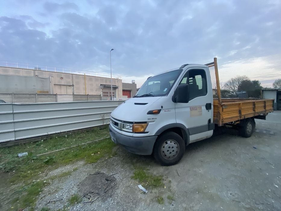 Vand ford tramzit cu o axa perfect functiolan fara nici o dauna