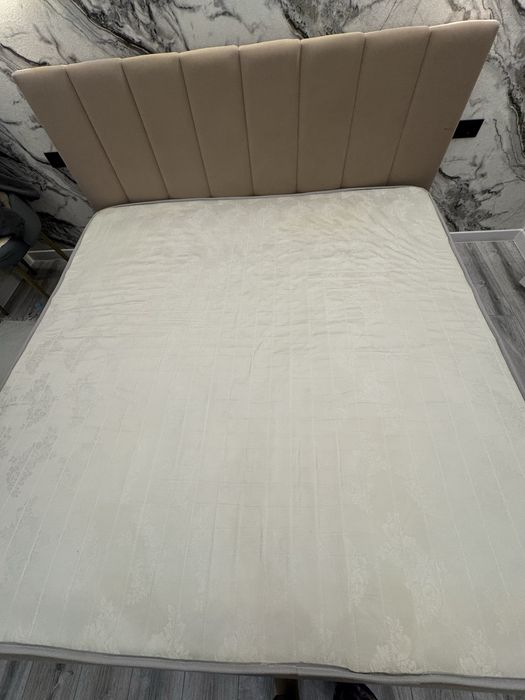 Матрас  на кровать 200&200