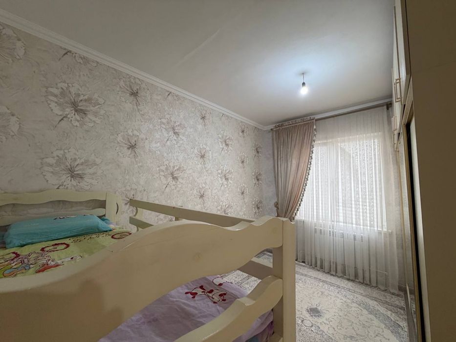 Срочно продаються 2 х комн кварт в Самаркан в массиве Карасув