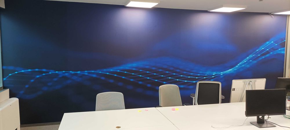 Професионална изработка на реклами и монтаж на фолио