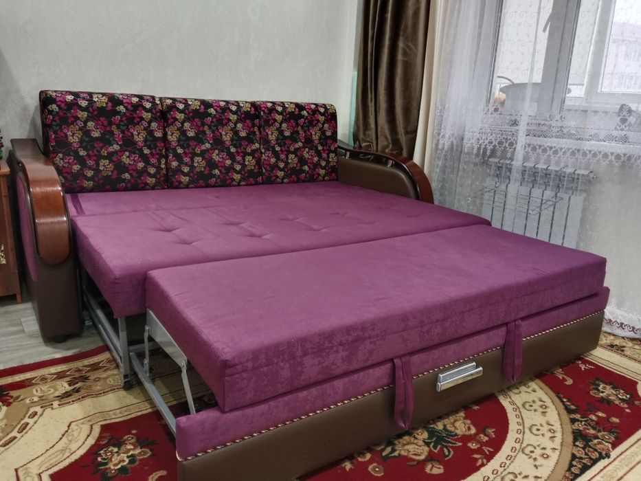 Продам диван раздвижной