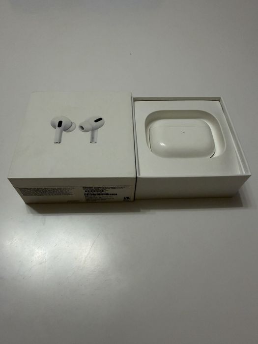 Air pods Pro слушалки