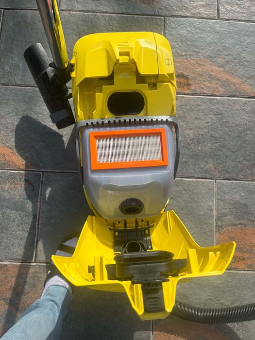Aspirator cu apa