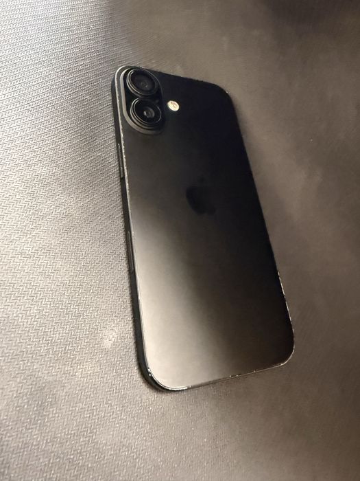 iPhone 16 black 128gb / за части