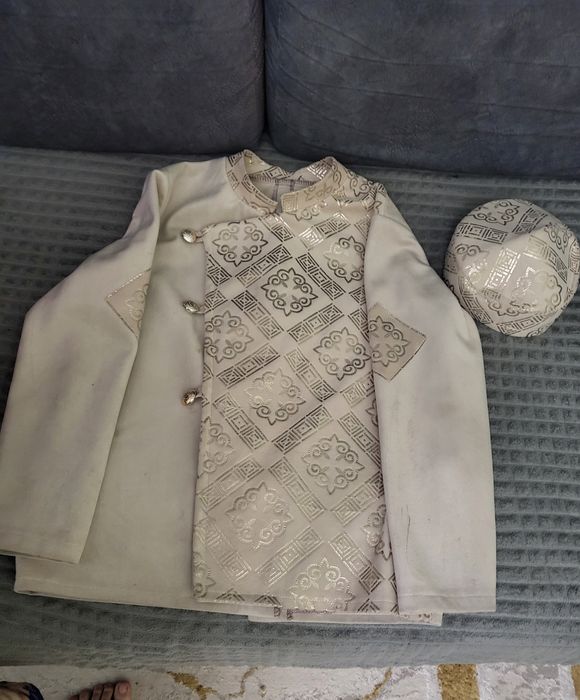 Продам национальный кастюм для мальчика