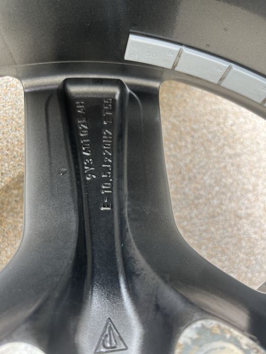 Джанти за Порше 20 цола 9YB спорт пакет 275/45R20 305/40R20