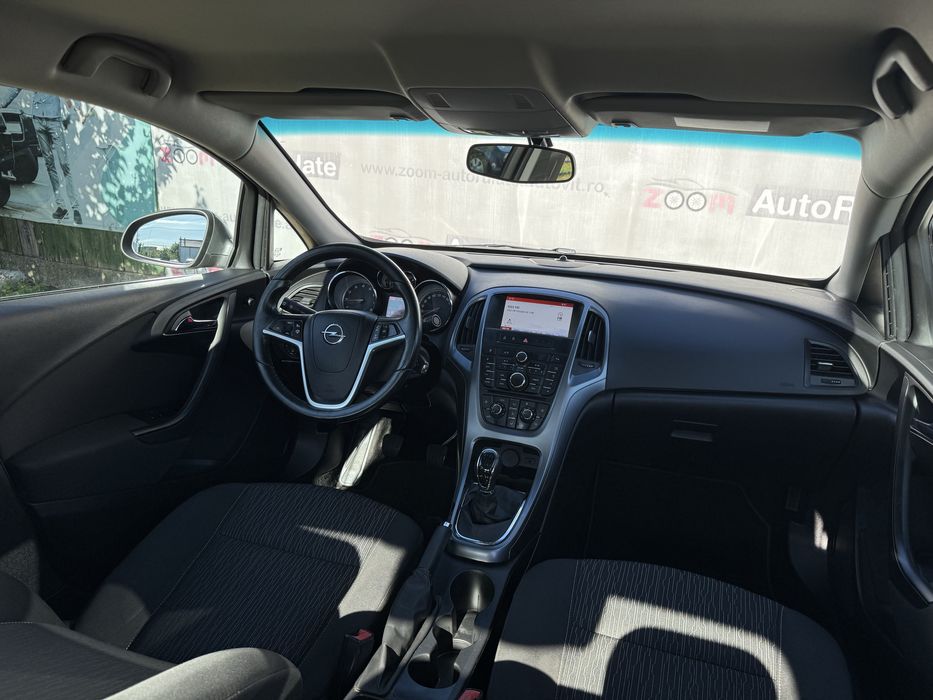 OPEL ASTRA sedan 2019 1,4 benzina turbo RATE FiXE AVANS 0%