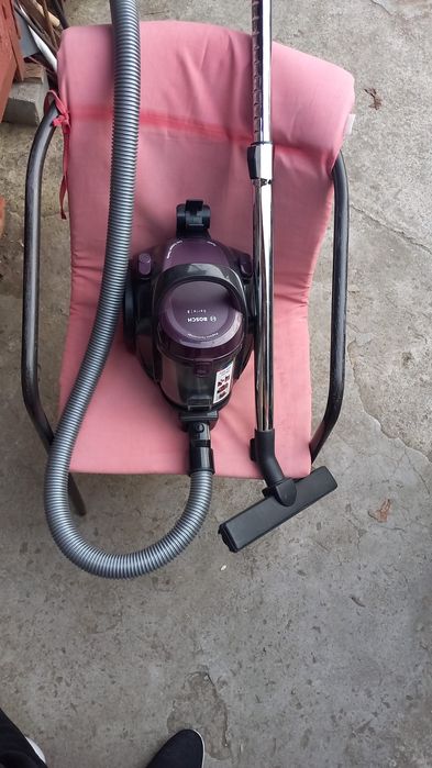 Aspirator bosch fără sac