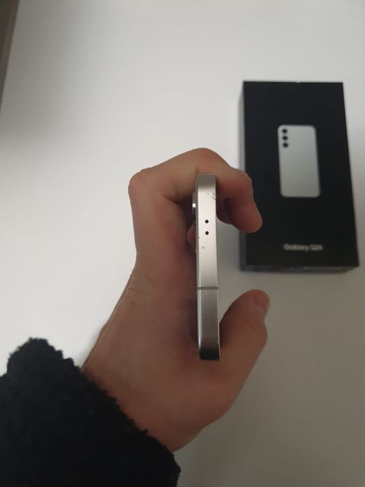 Samsung s24 128GB/8Ram!