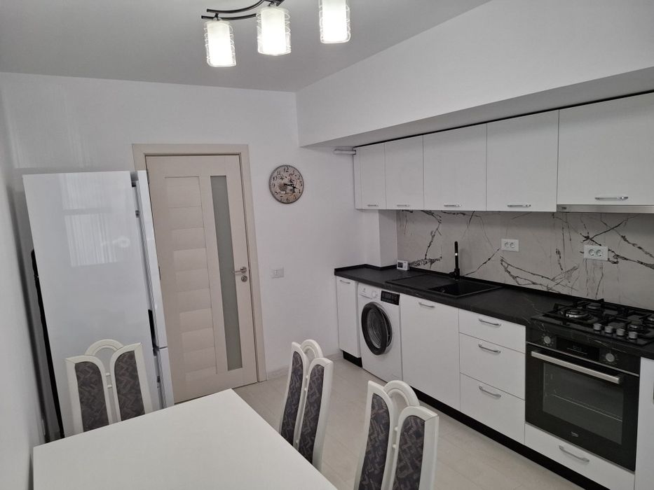 De inchiriat apartament 2 camere centru rm valcea bloc nou parter inal