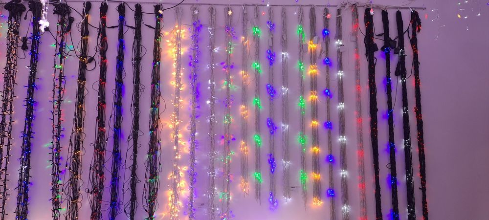 Ornamente luminoase led pentru sărbători