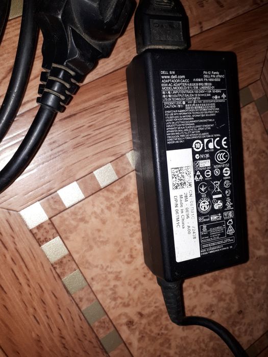Продам 
Блок питания для ноутбука
Dell