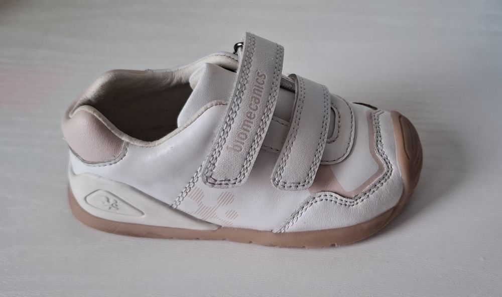 Incaltaminte Biomecanics nr 22