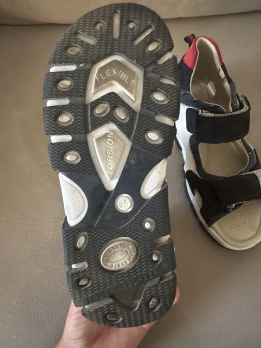 Сандали на мальчика