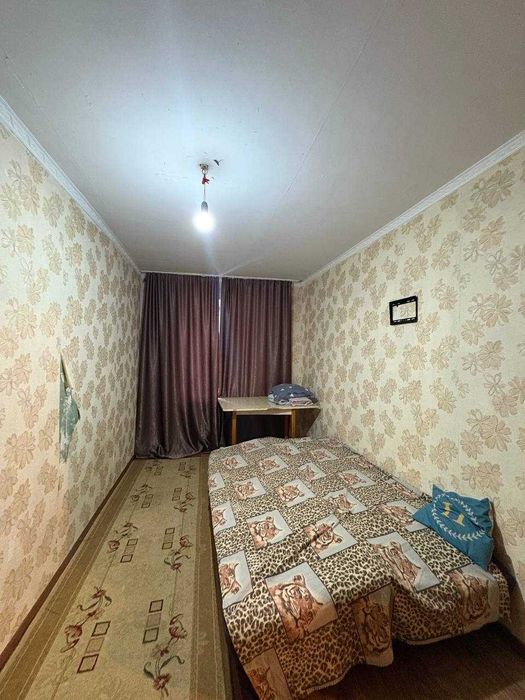 Продам 2 комнатную 8 марта