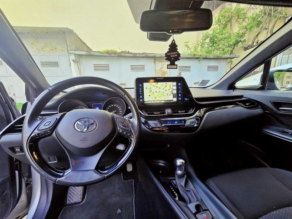 De vanzare Toyota C-HR 1.8 Hybrid