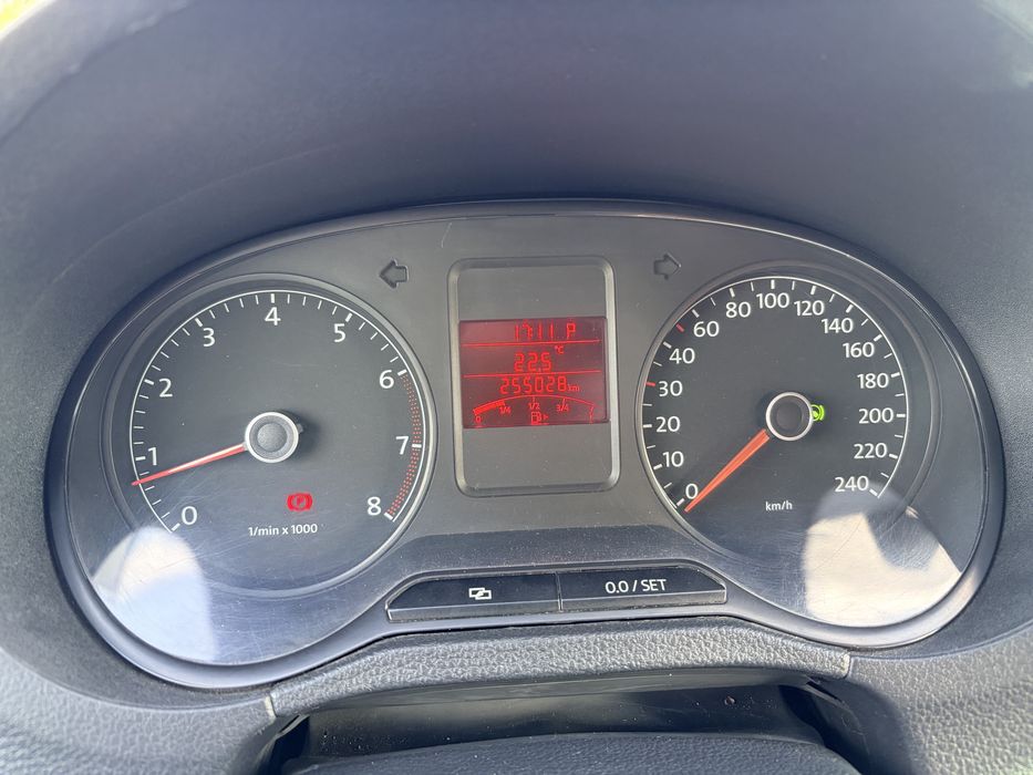 Volkswagen Polo sedan
