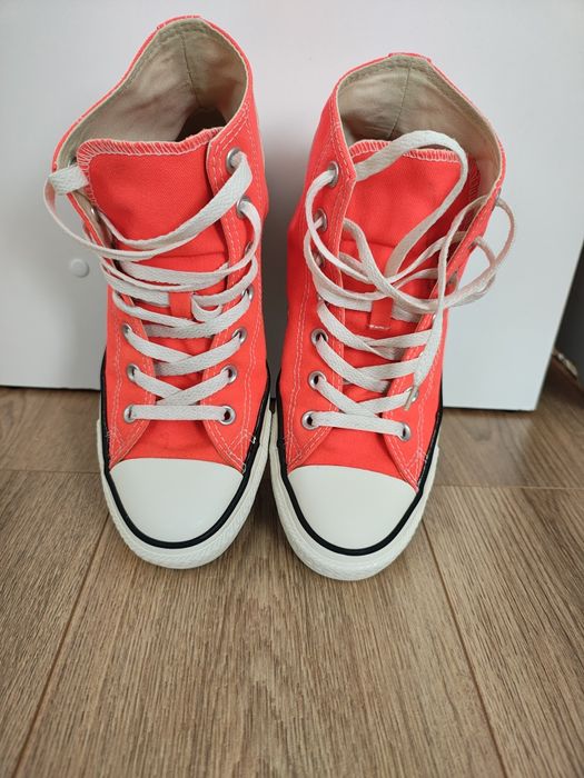 Converse roz originali