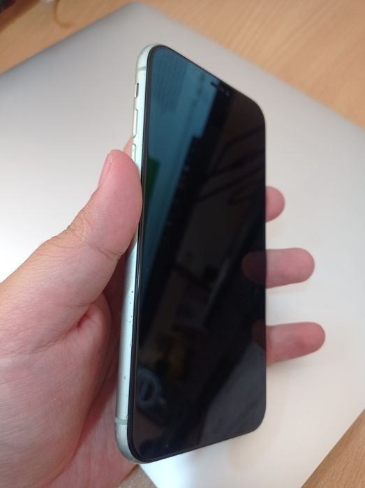 Iphone 11 64 sotiladi