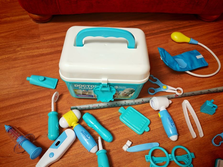 Reducere la toate! Trusa "Micul dentist" cu accesorii