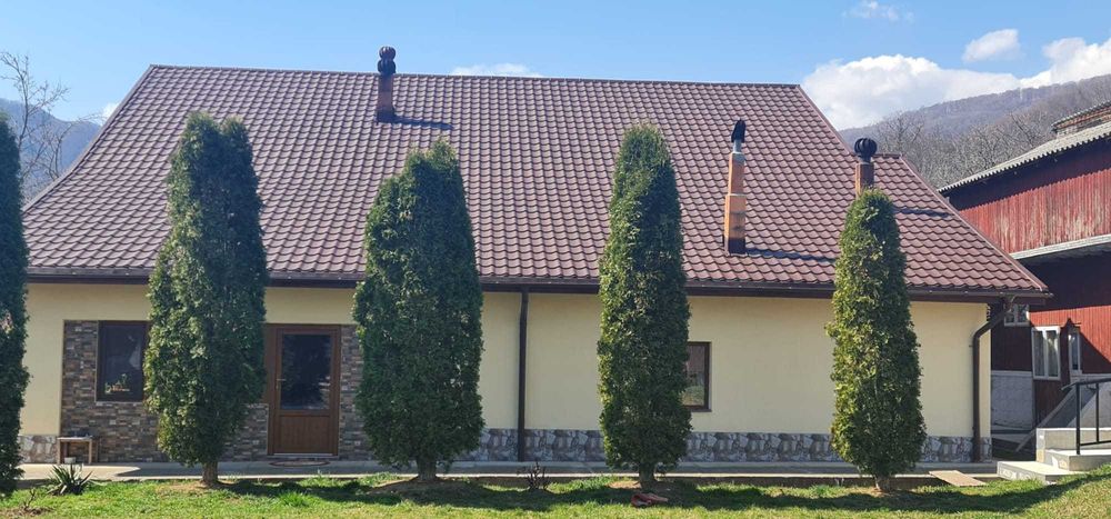 Casă de vânzare in Nehoiu.