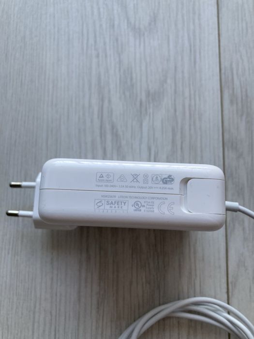 • Incarcator •MagSafe 2 • 85W • NOU •