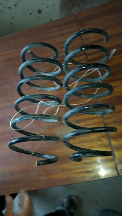 Продам редуктор , пружины.