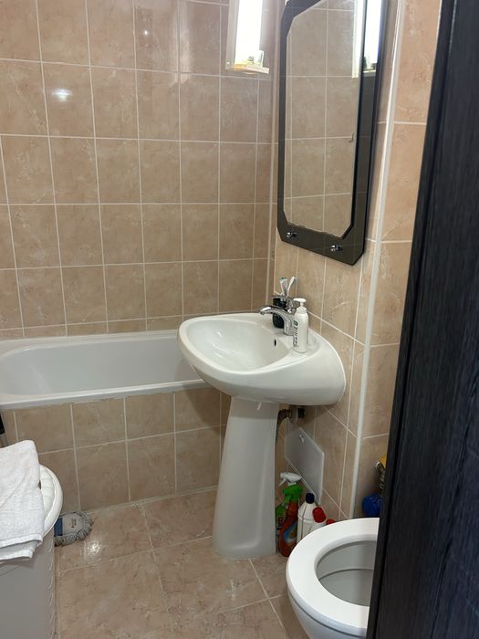 Propietar inchiriez apartament 2 canere