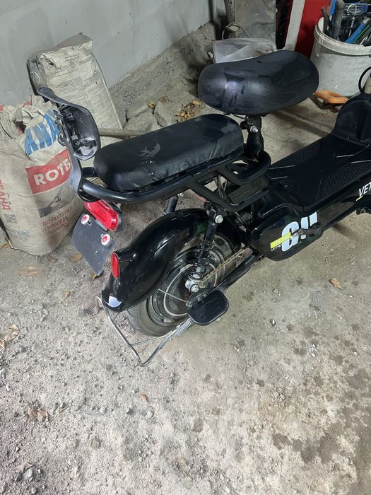 Электроскутер электромопед