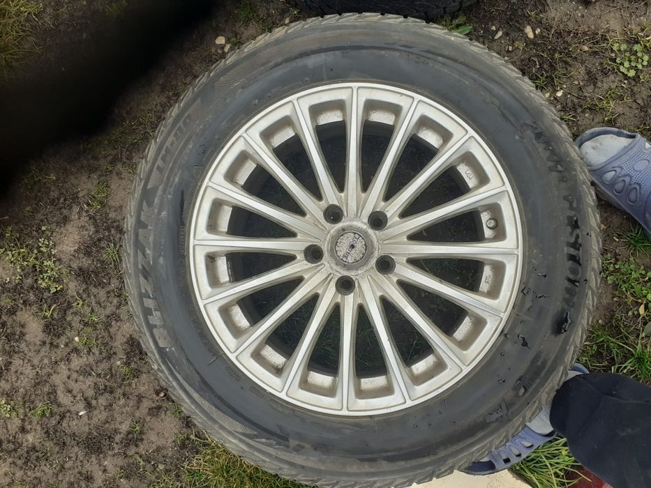 Vând Cauciucuri de iarna + Jante Aliaj