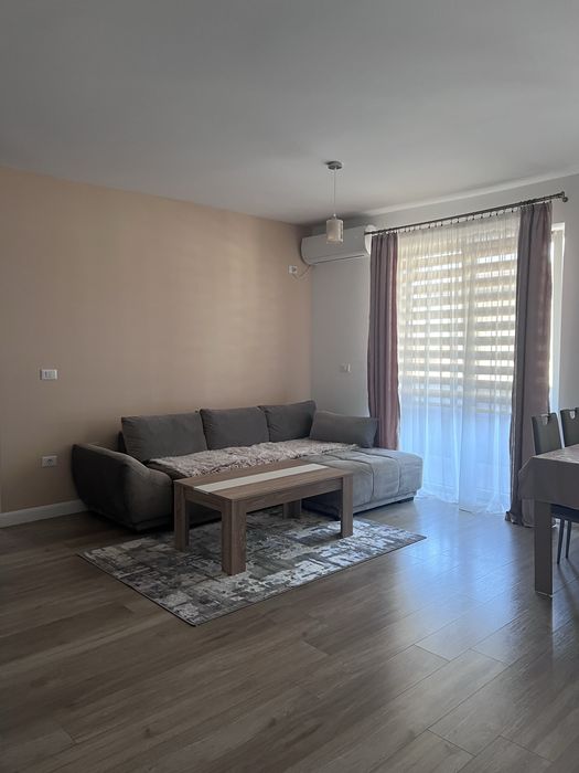 Apartament cu doua camere de inchiriat