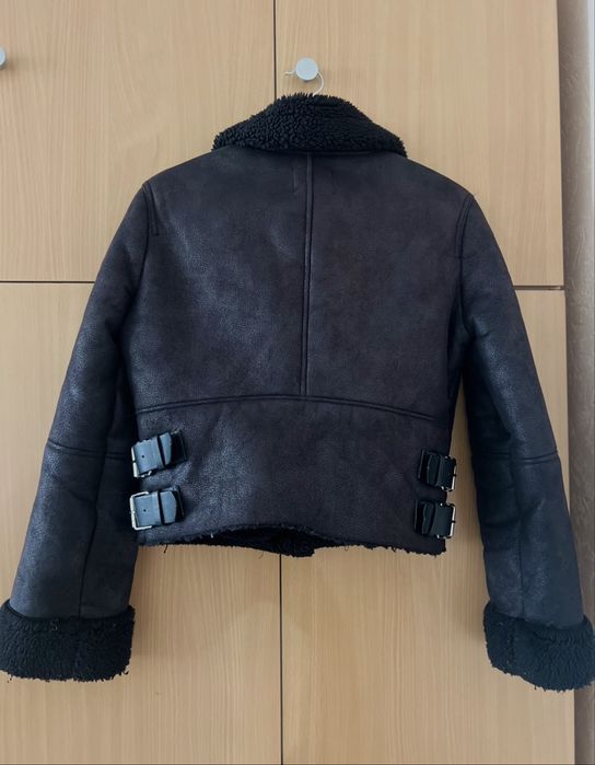 Черно яке - Bershka