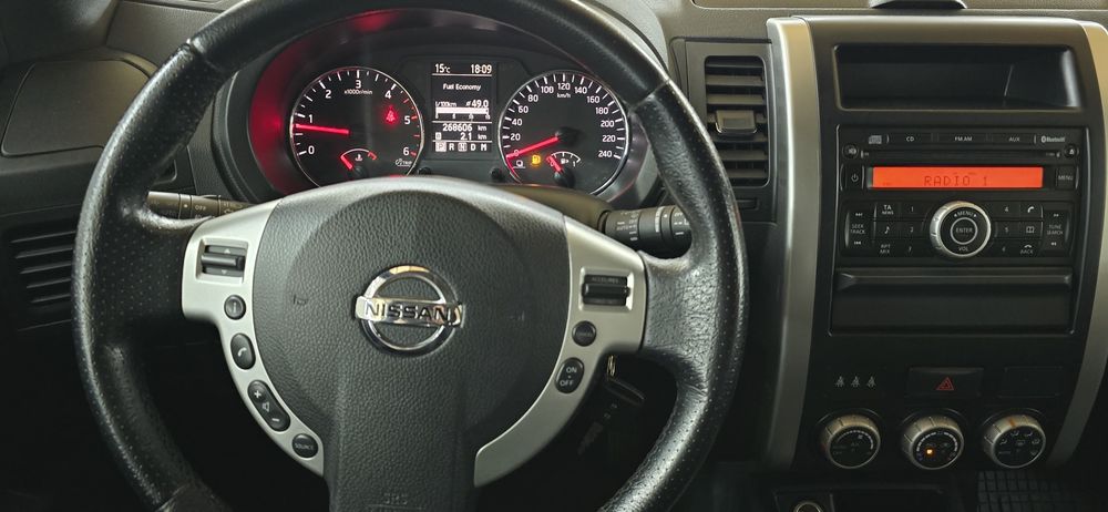 Nissan  qashqai an .2012 euro 5  automatic 4x4 posibilitatea rate