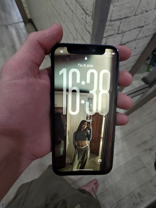 Продам или обменяю iPhone 12 mini