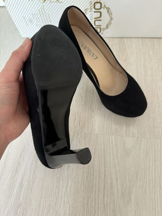 Черные туфли