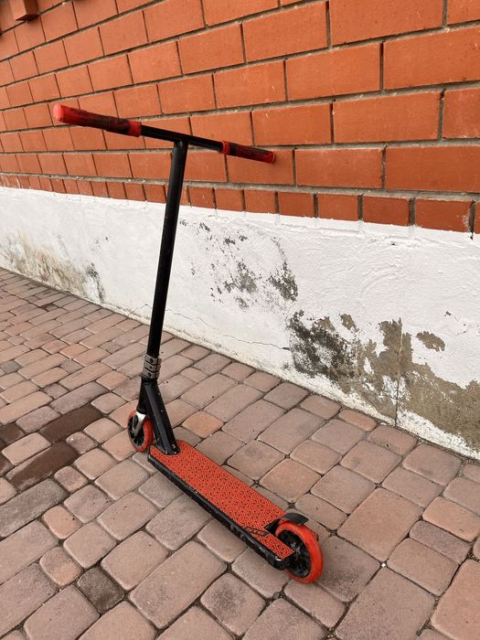 Продам трюковой самокат