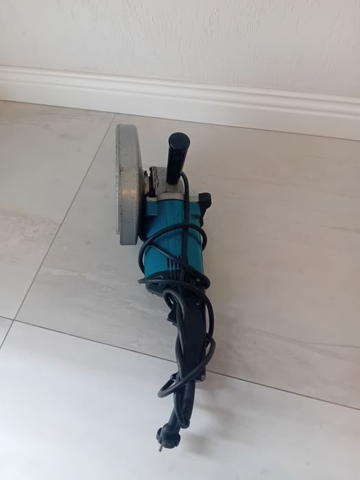 Flex Mare  Makita