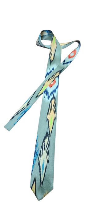 Галстук ручной работы в традициях Узбекистана