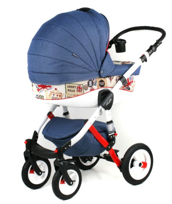 Коляска три в одном