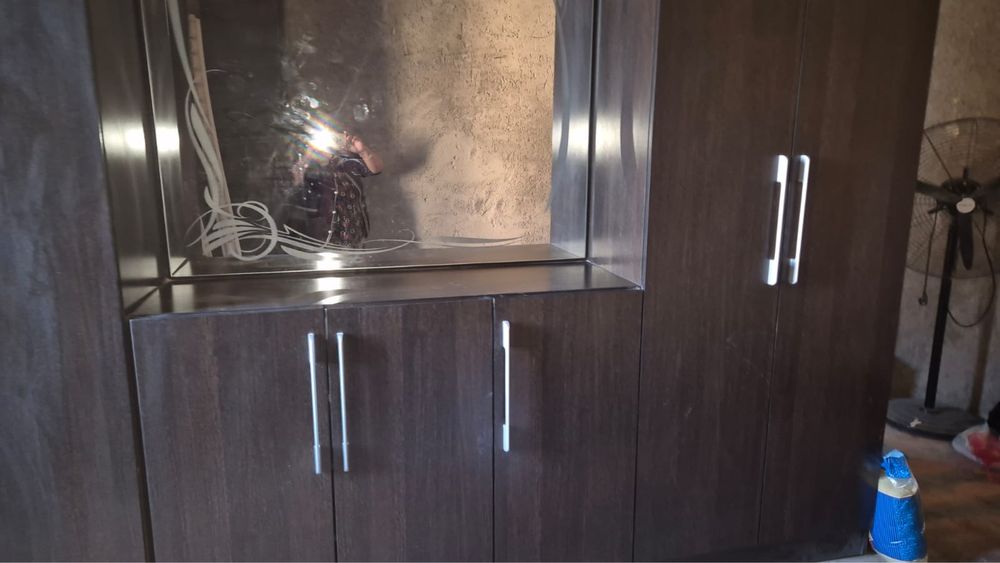 Шкаф сатылада жағдайы жақсы