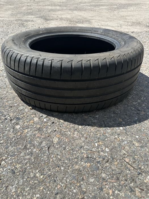 Продам      шину