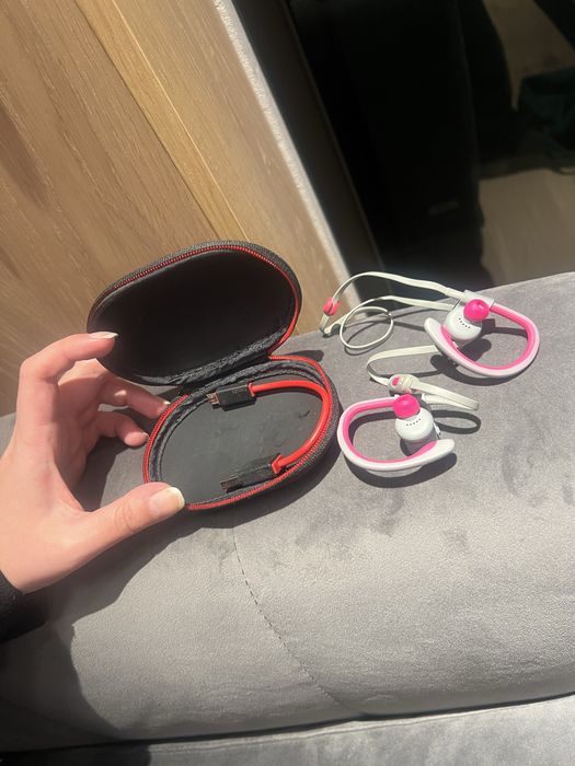 Beats наушники